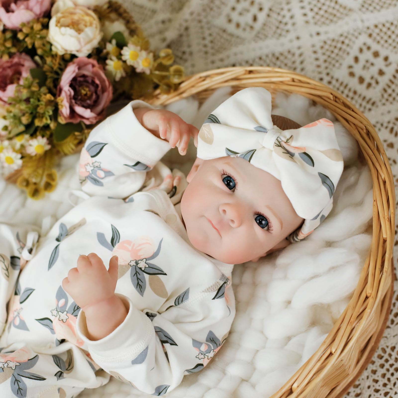 Lifelike Reborn Baby Dolls - 20Inch Soft Vinyl Realistic Newborn Baby Dolls Poseable Real Life Baby Girls Dolls with Doll Accessories and Gift Box for 3+ Year Old Girls Kids