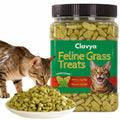 Feline Grass Treats, Cat Grass Treats for Indoor Cats, Lickable Cat Treat Hairball Control, Crunchy Training Biscuits for Cats Supports Skin & Coat